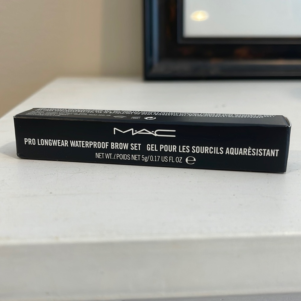 MAC Pro Longwear Waterproof Brow Gel